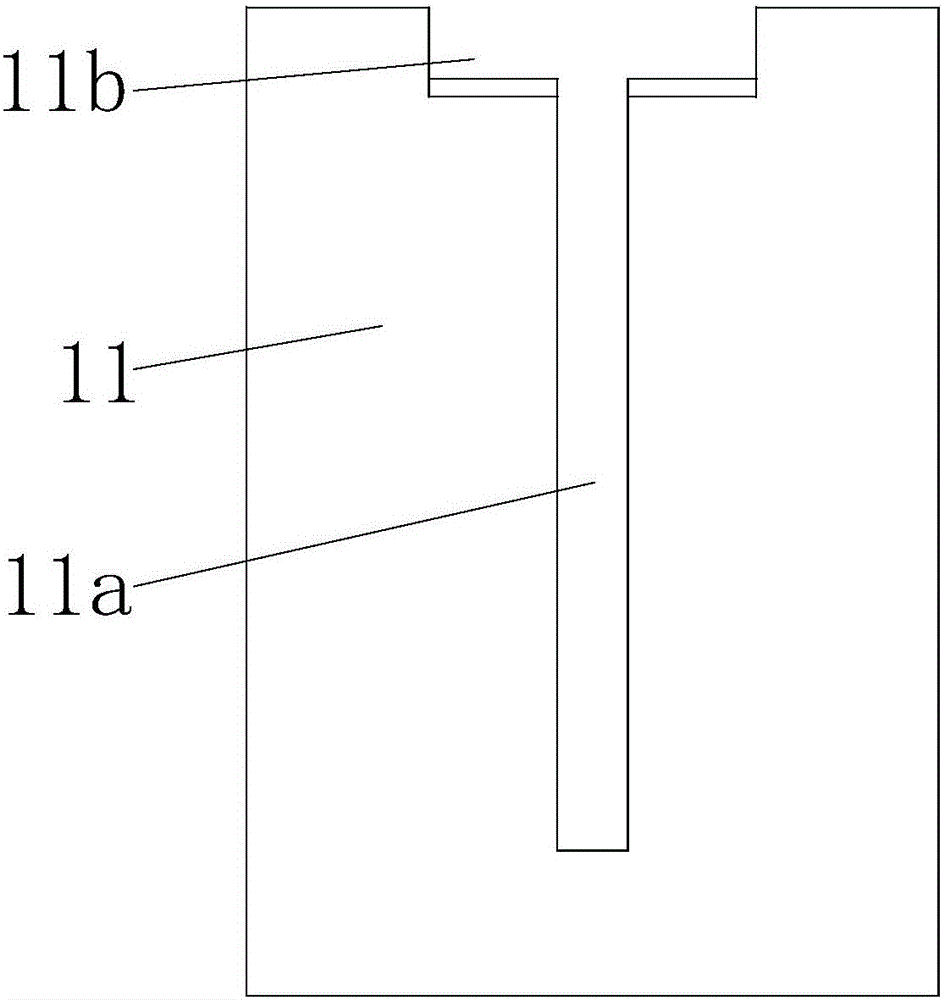 Pipe conveying device for pipe bending machining