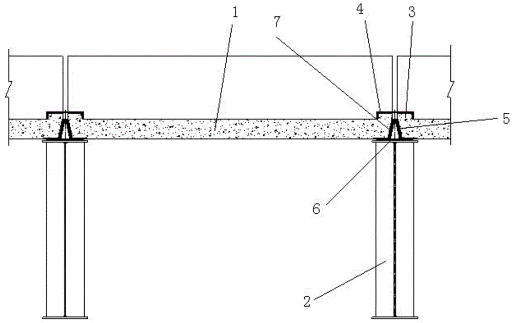 Steel structure bridge with steel bridge main body isolated from bridge deck and construction method thereof