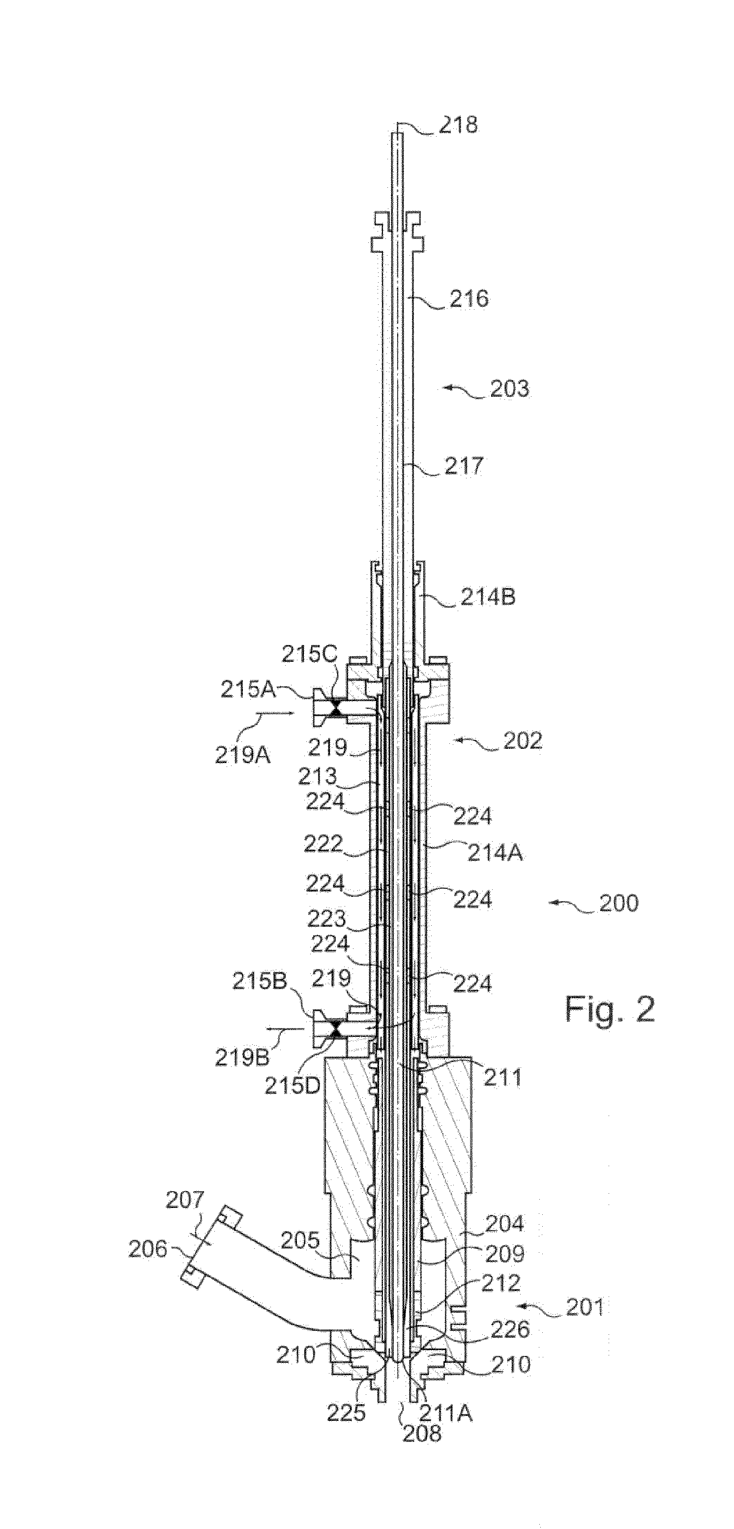 Container-fabricating apparatus and a method for the cleaning thereof