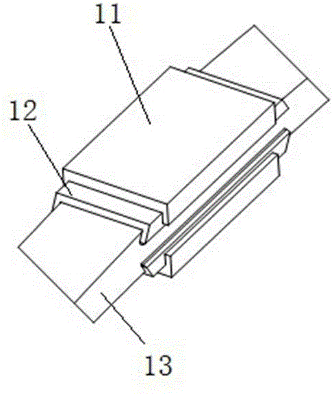 Connecting device for combined material plate spring and metal clamping plate