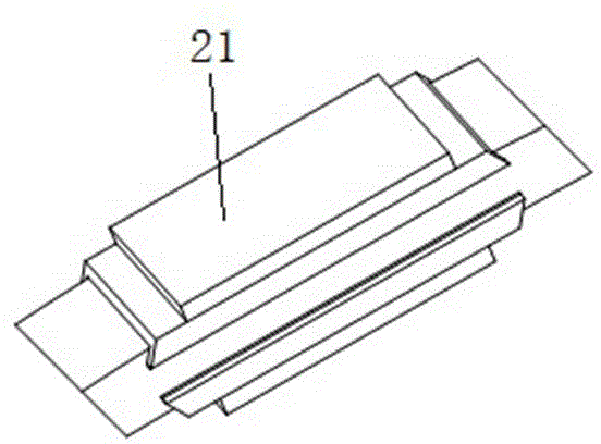 Connecting device for combined material plate spring and metal clamping plate