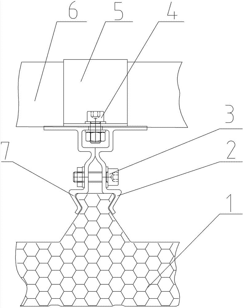 Photovoltaic roof adapting fixture and photovoltaic roof structure with same