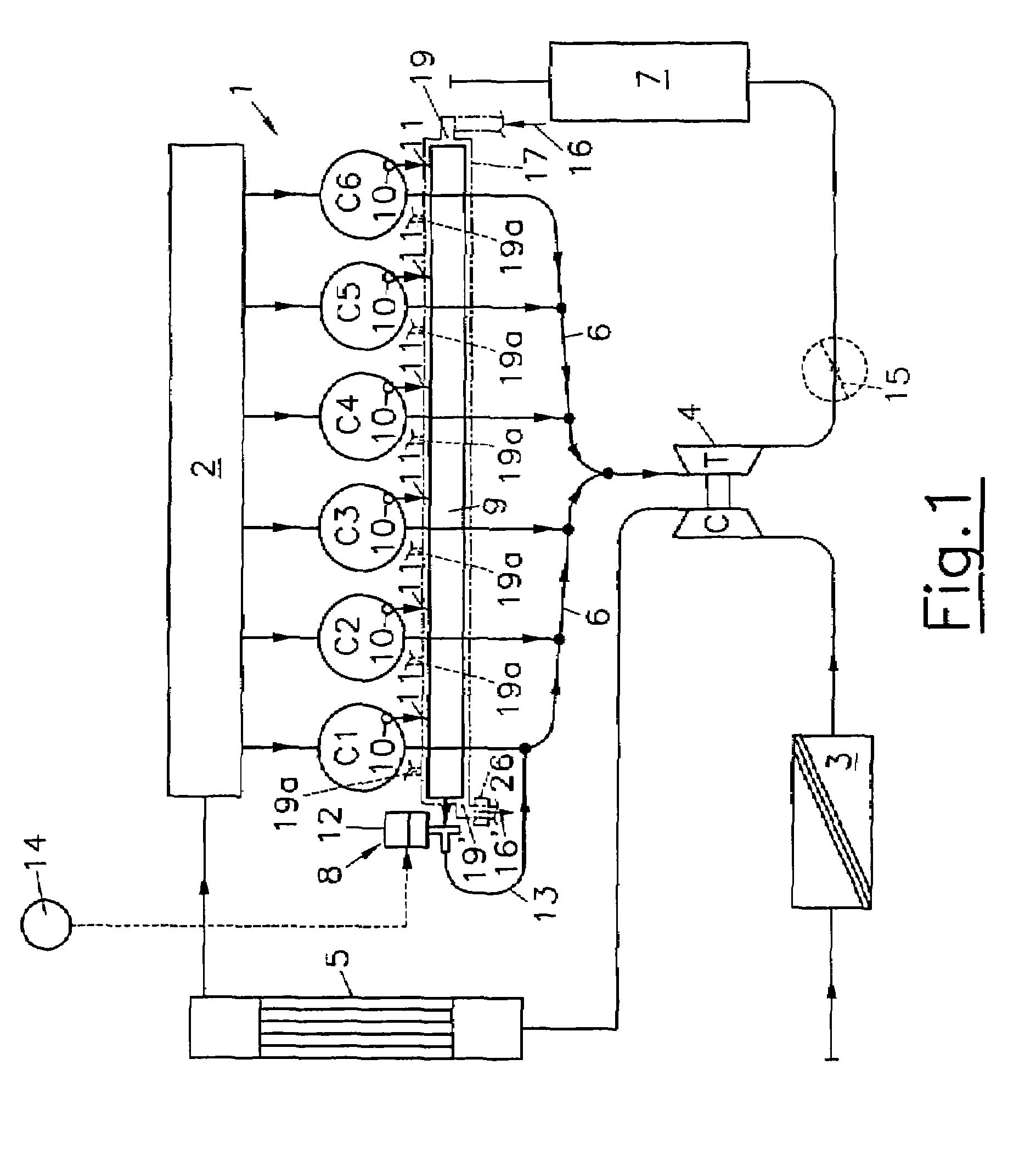 Engine brake system of a multicylinder internal combustion engine comprising a cooled intermediate pipe for exchanging gas between cylinders during engine braking