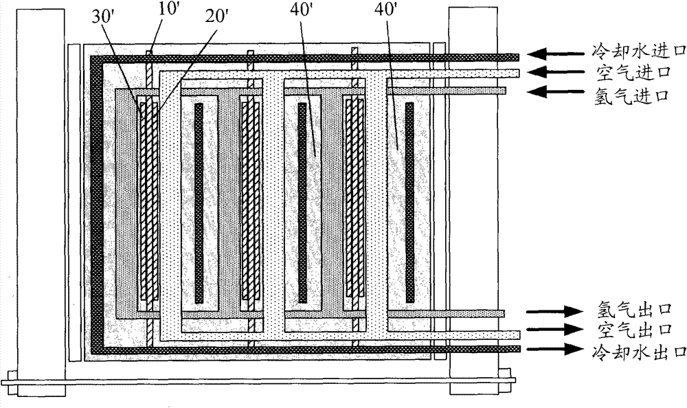 Method and device for activating proton exchange membrane fuel cell