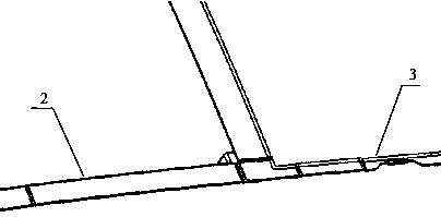 Connecting structure of panoramic sunroof and vehicle body