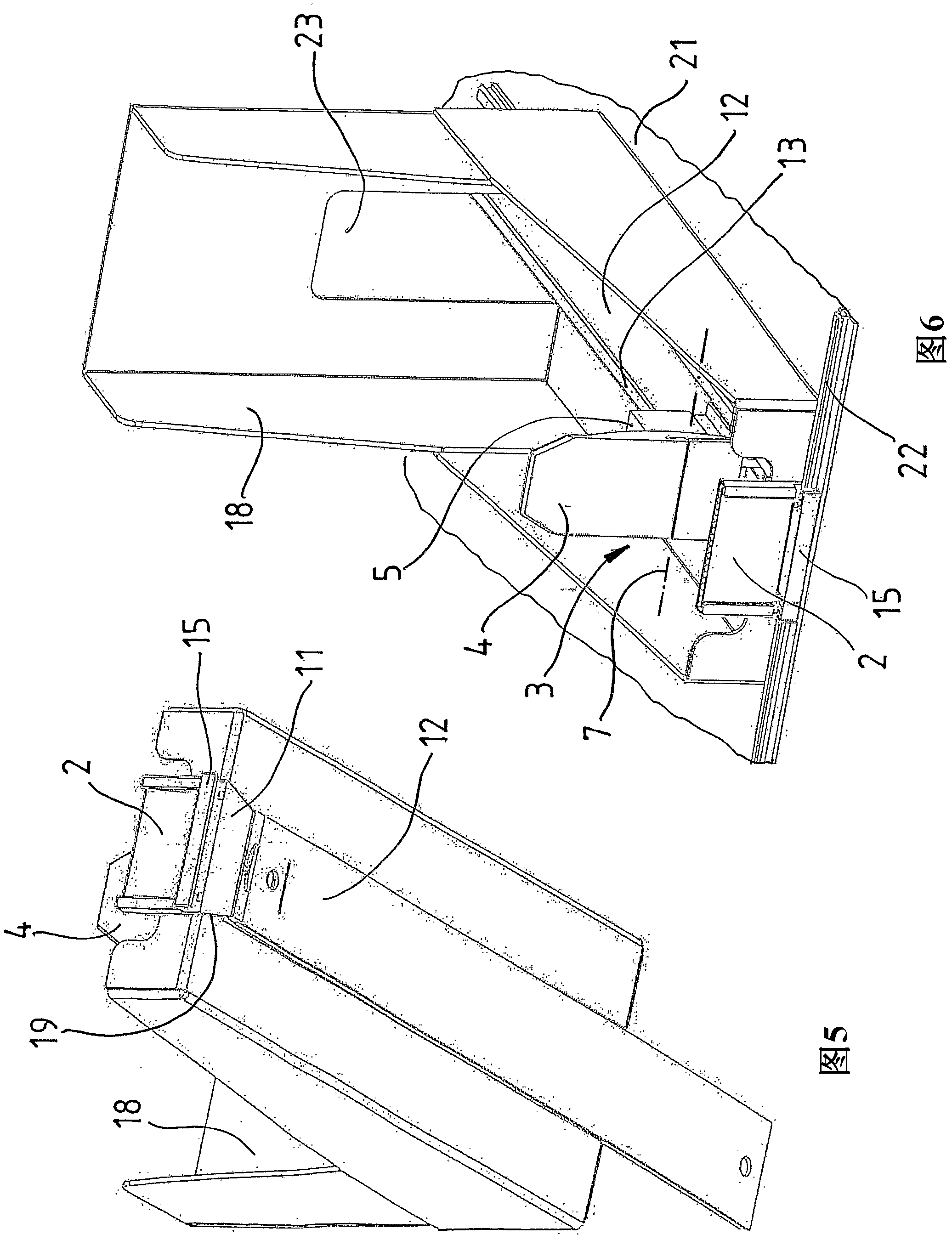 Goods advancing device
