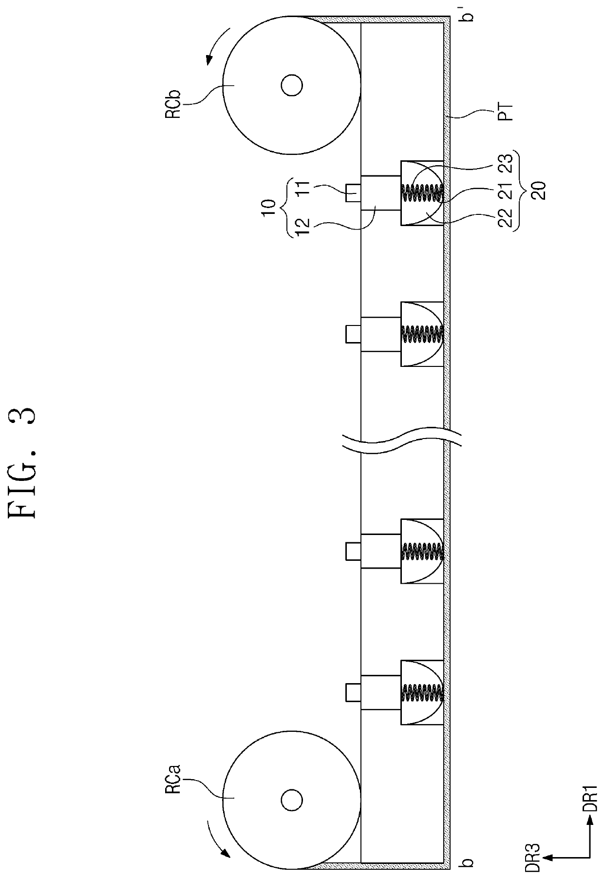 Apparatus of manufacturing display device and method of manufacturing display device