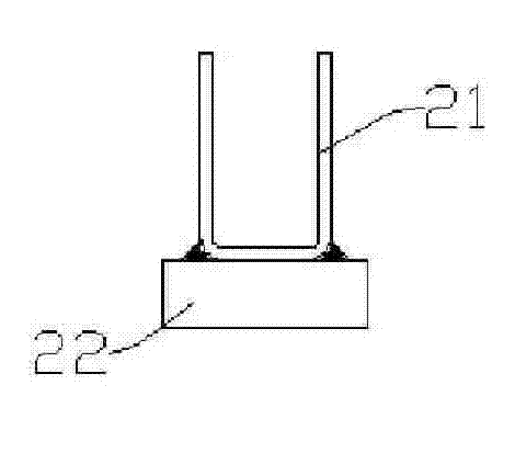 Fire-proof adiabatic concrete sandwich wallboard and mounting method thereof