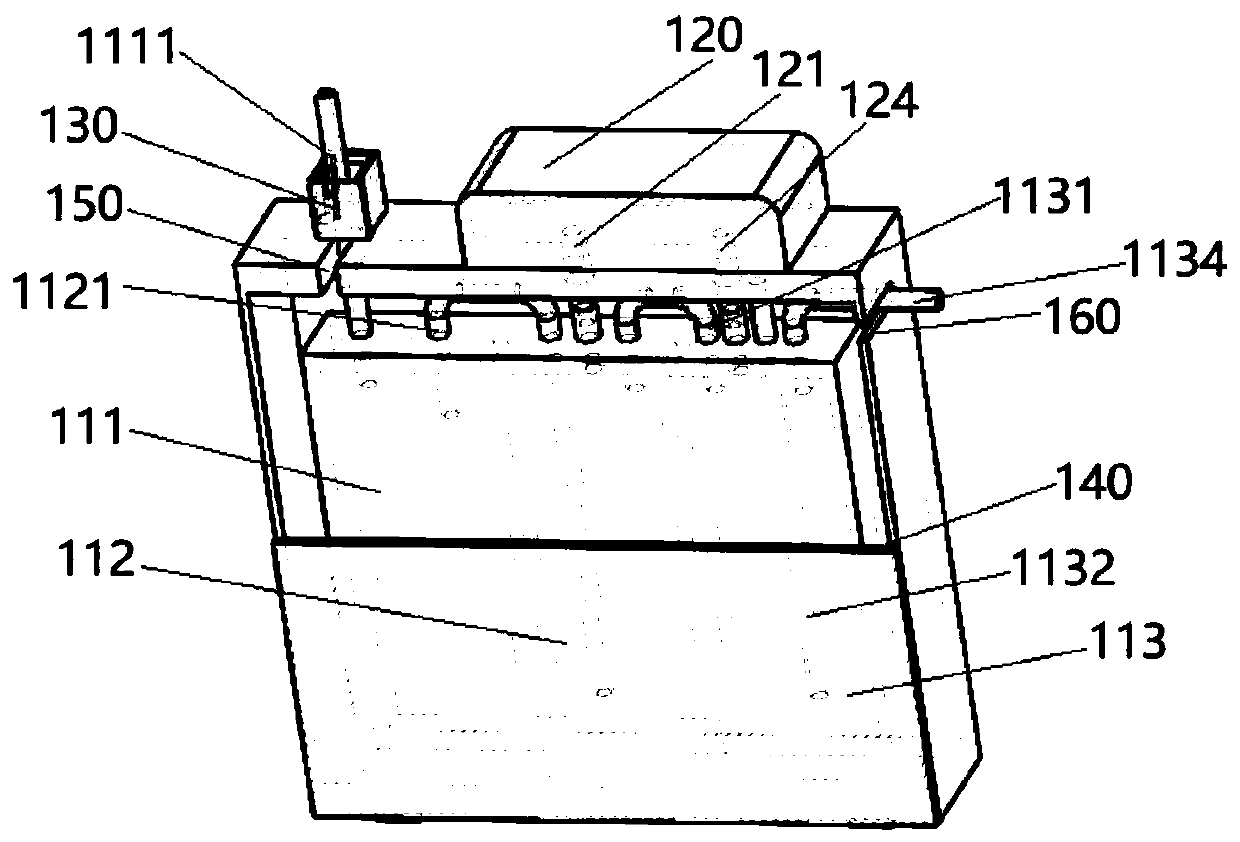 Thoracic cavity drainage device and control method thereof