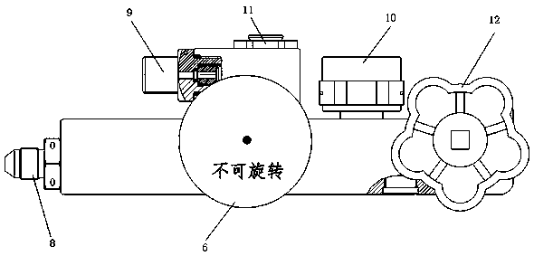 High-altitude skydiving oxygen supply device