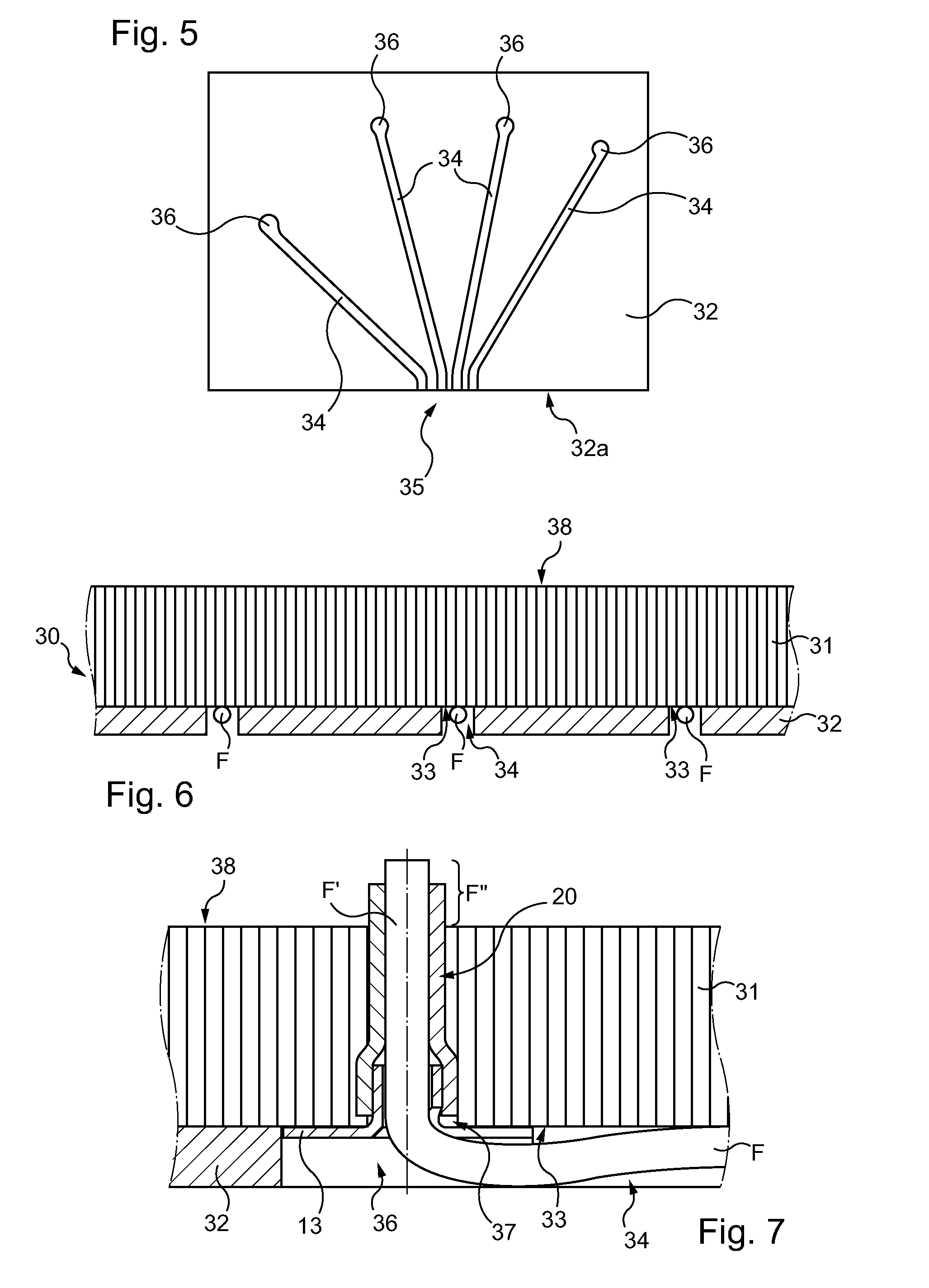 Textile covering incorporating an optical fibre and associated installation method