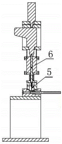 System and process for releasing and measuring fission gas of heavy-water reactor fuel elements