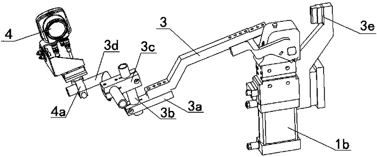 Self-piercing riveting gun mold wear on-line detection device