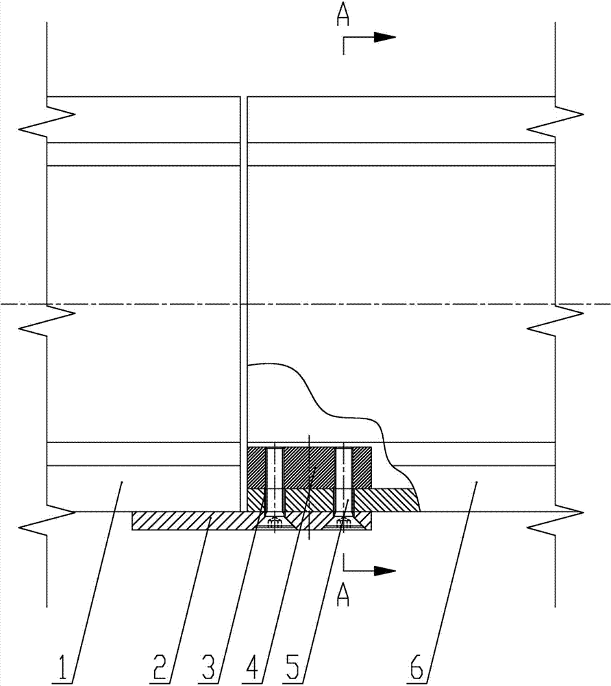 Simple anti-sedimentation device for aluminum alloy track of self-propelling car