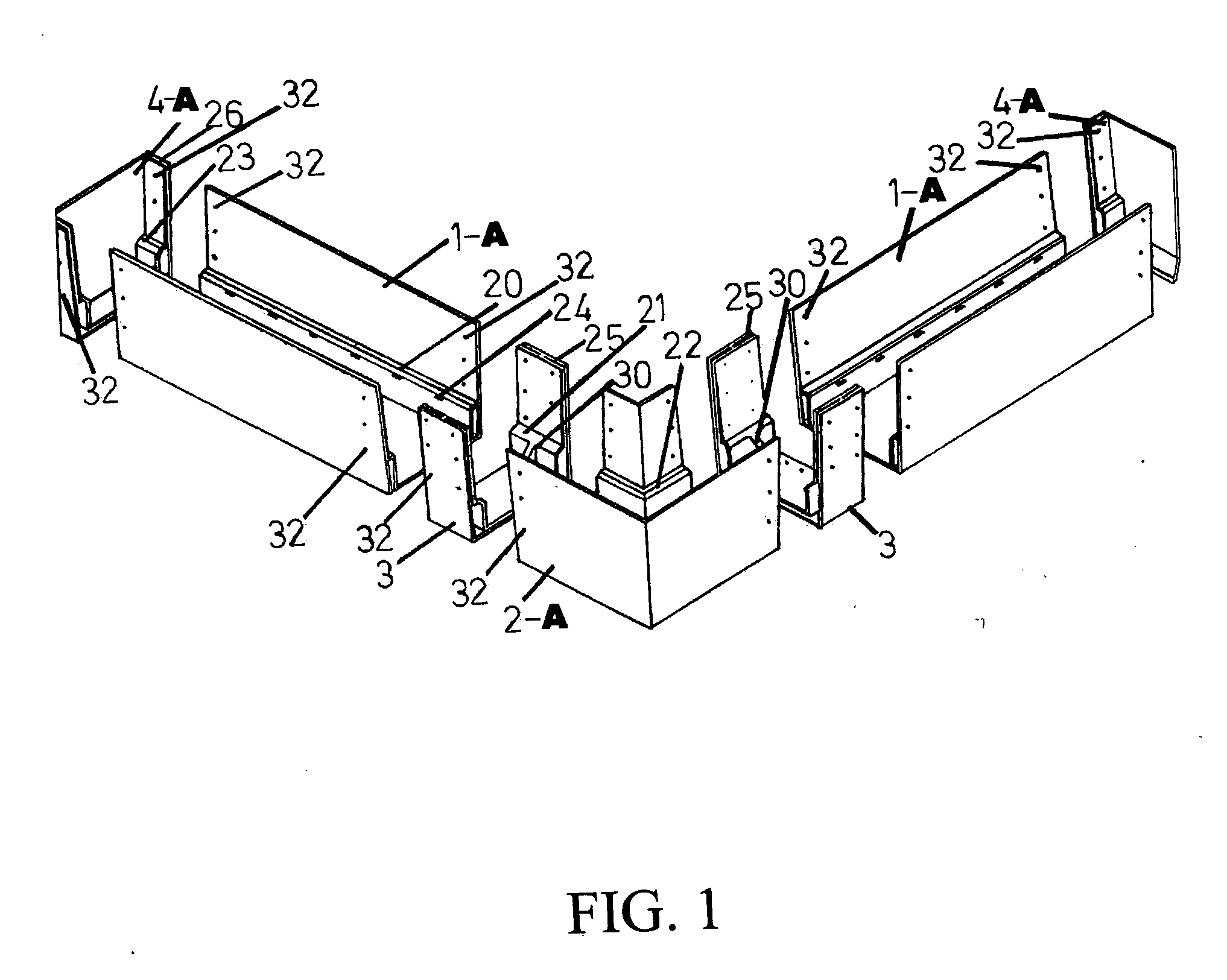 Modular flower box comprising wter drainage systemand clamp/support which is used to connect modules and which can house a lighting element