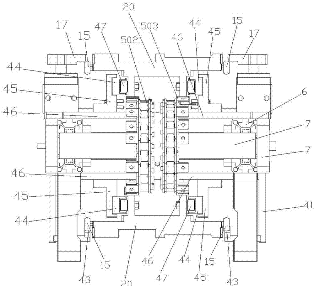 Distribution mechanism of feeding machine of plastic injection molding products