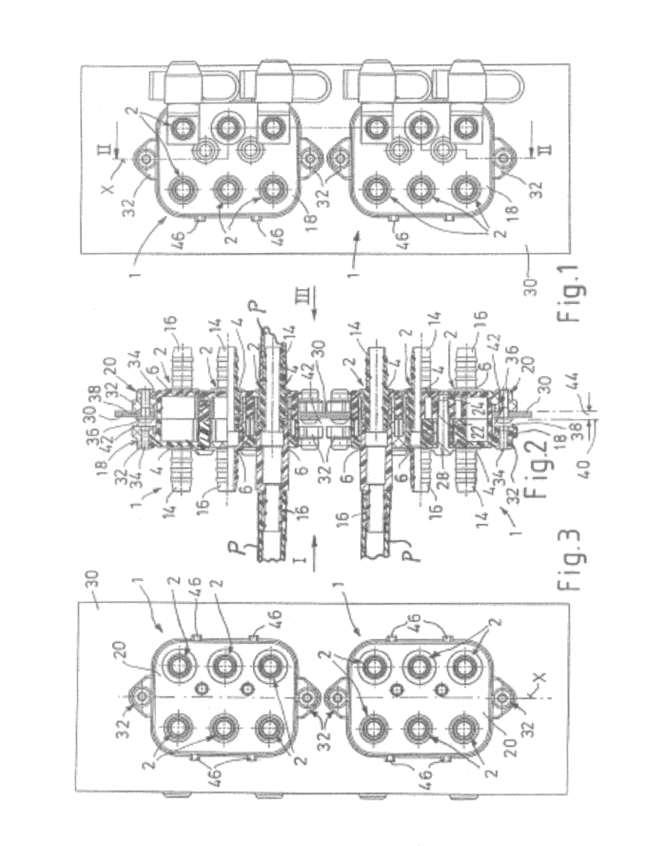 Coupling device for media conduits