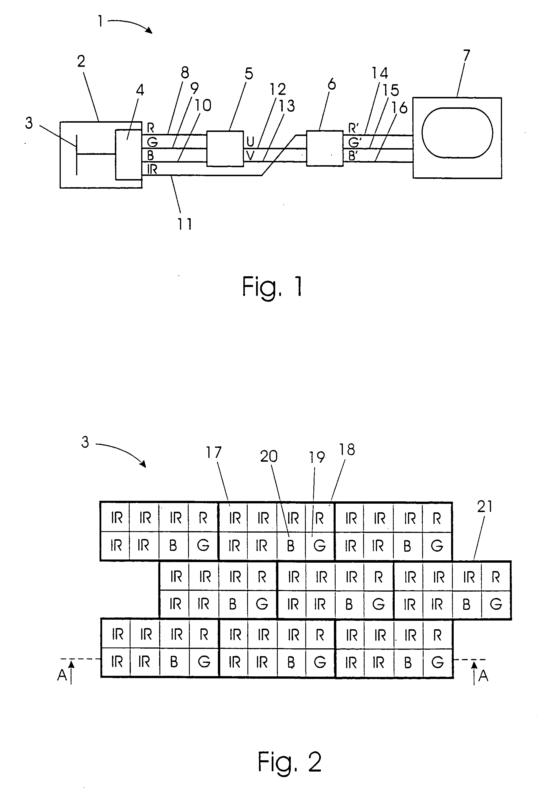 Sensor array with a number of types of optical sensors
