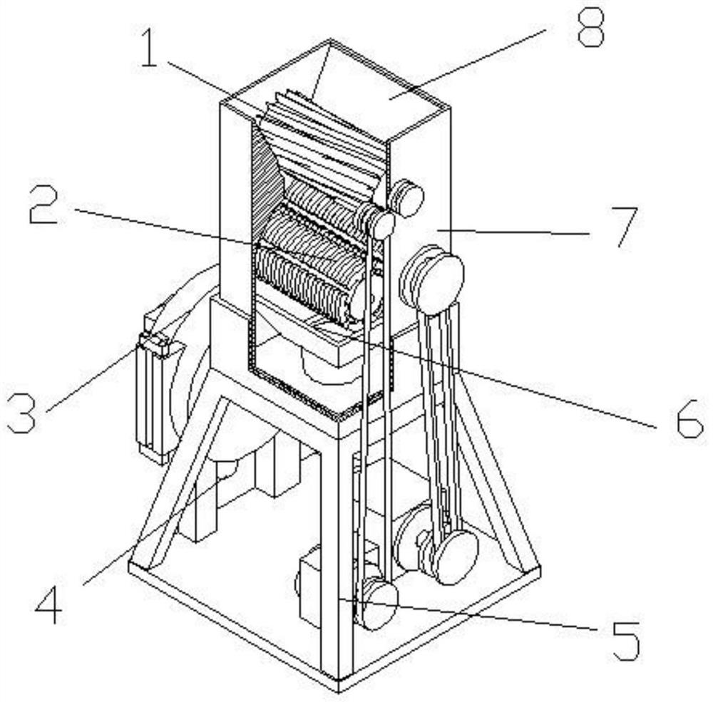 A plastic multi-stage crushing device