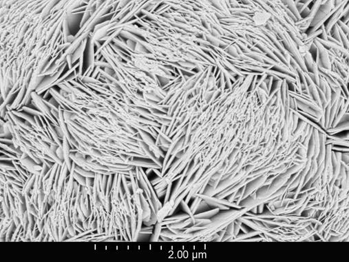 A kind of nickel-cobalt-manganese ternary precursor with xrd diffraction bifurcated double peaks and preparation method thereof