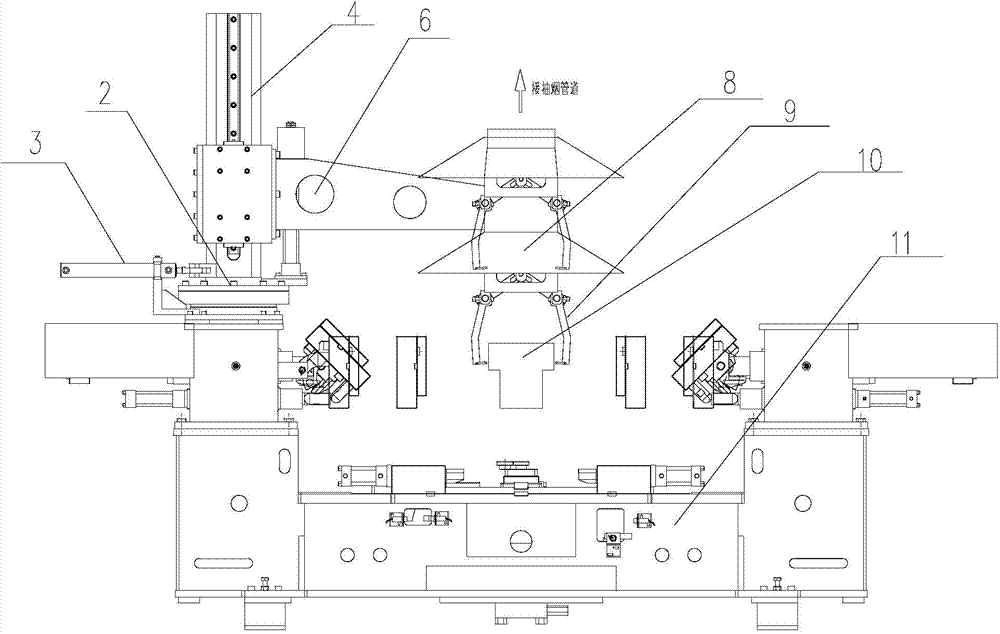 Device, integrating workpiece taking and smoke suction, for casting machine