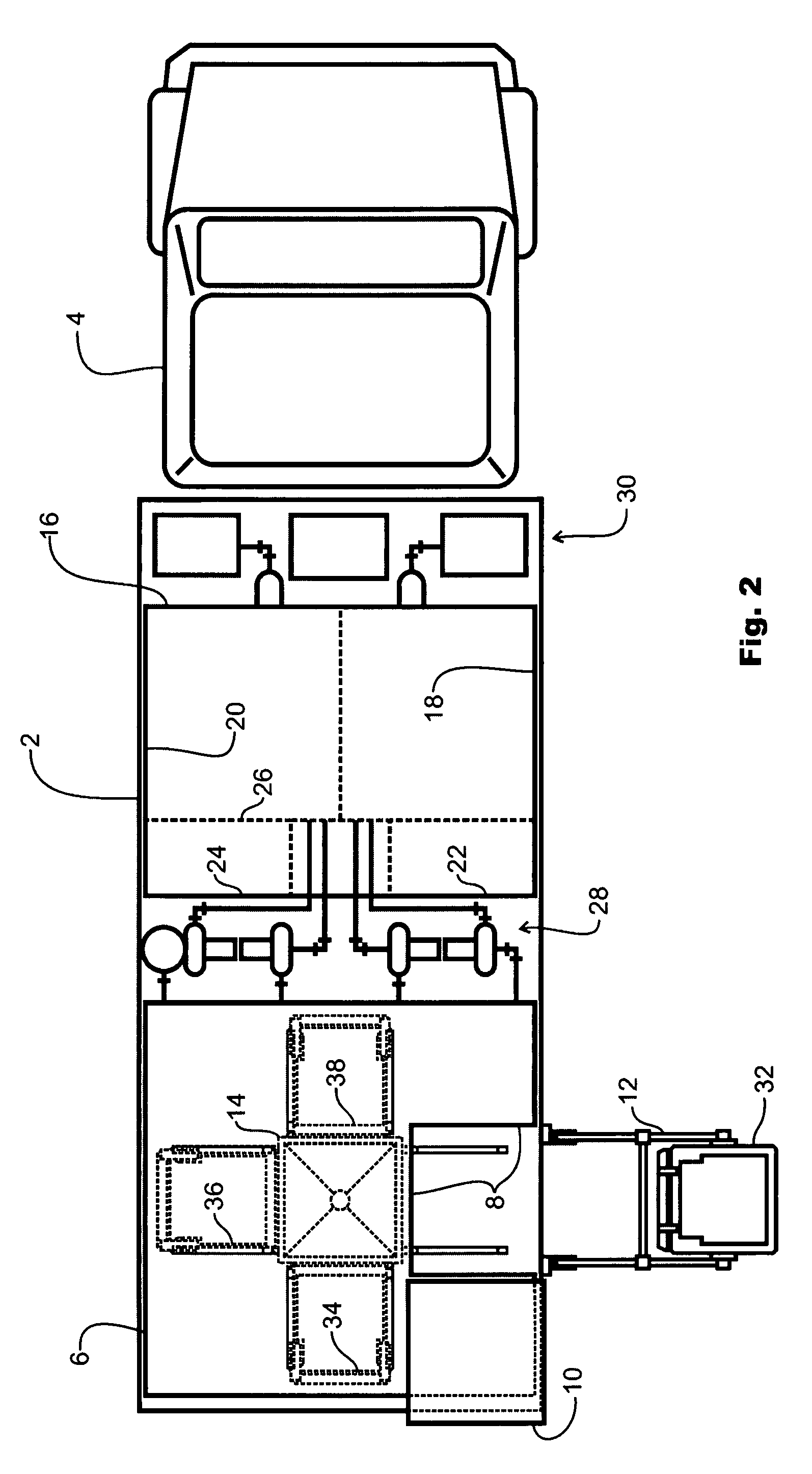 Mobile trash receptacle cleaning system and method