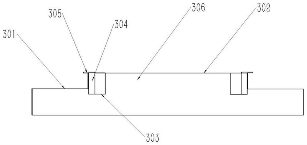 Self-adaptive electron beam welding anti-sputtering device