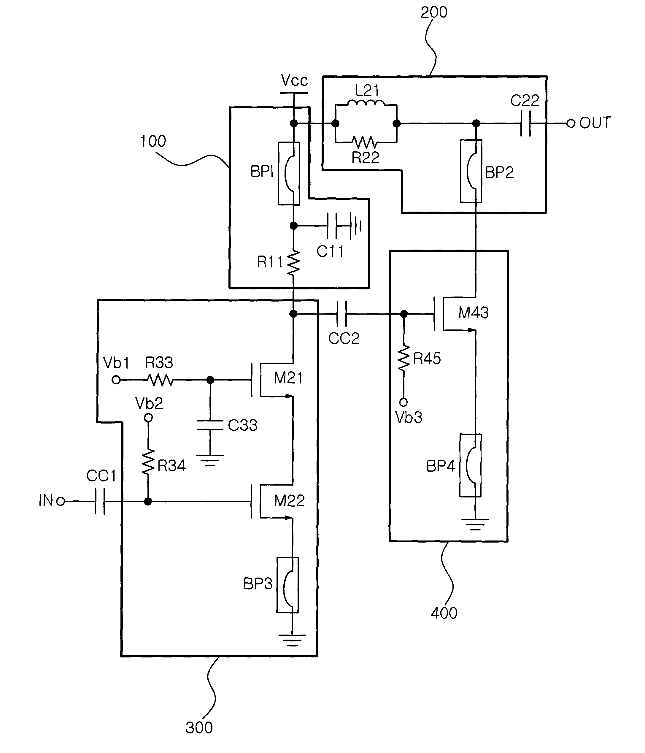 Wide-band amplifier circuit with improved gain flatness