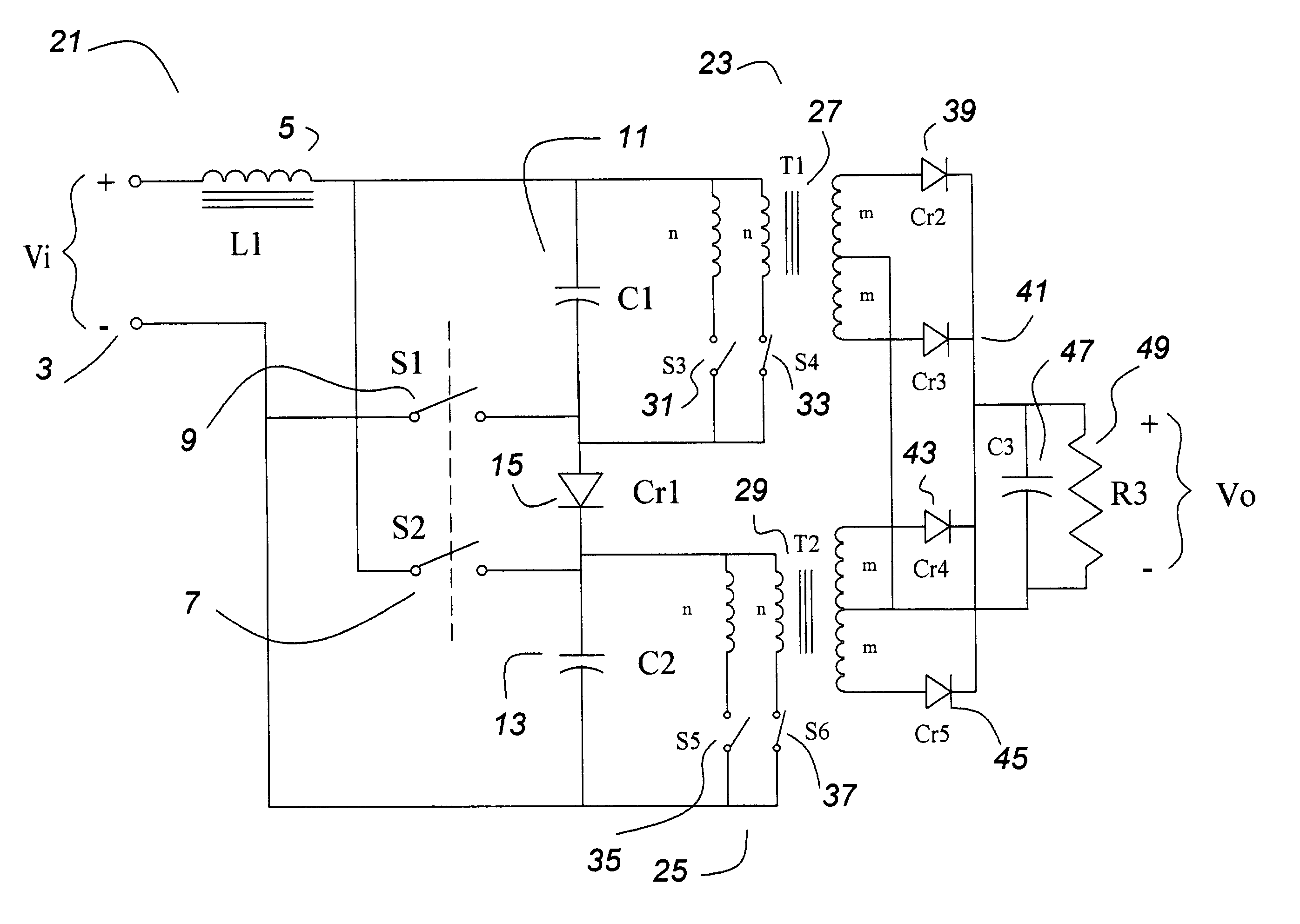 Power converter with an inductor input and switched capacitor outputs