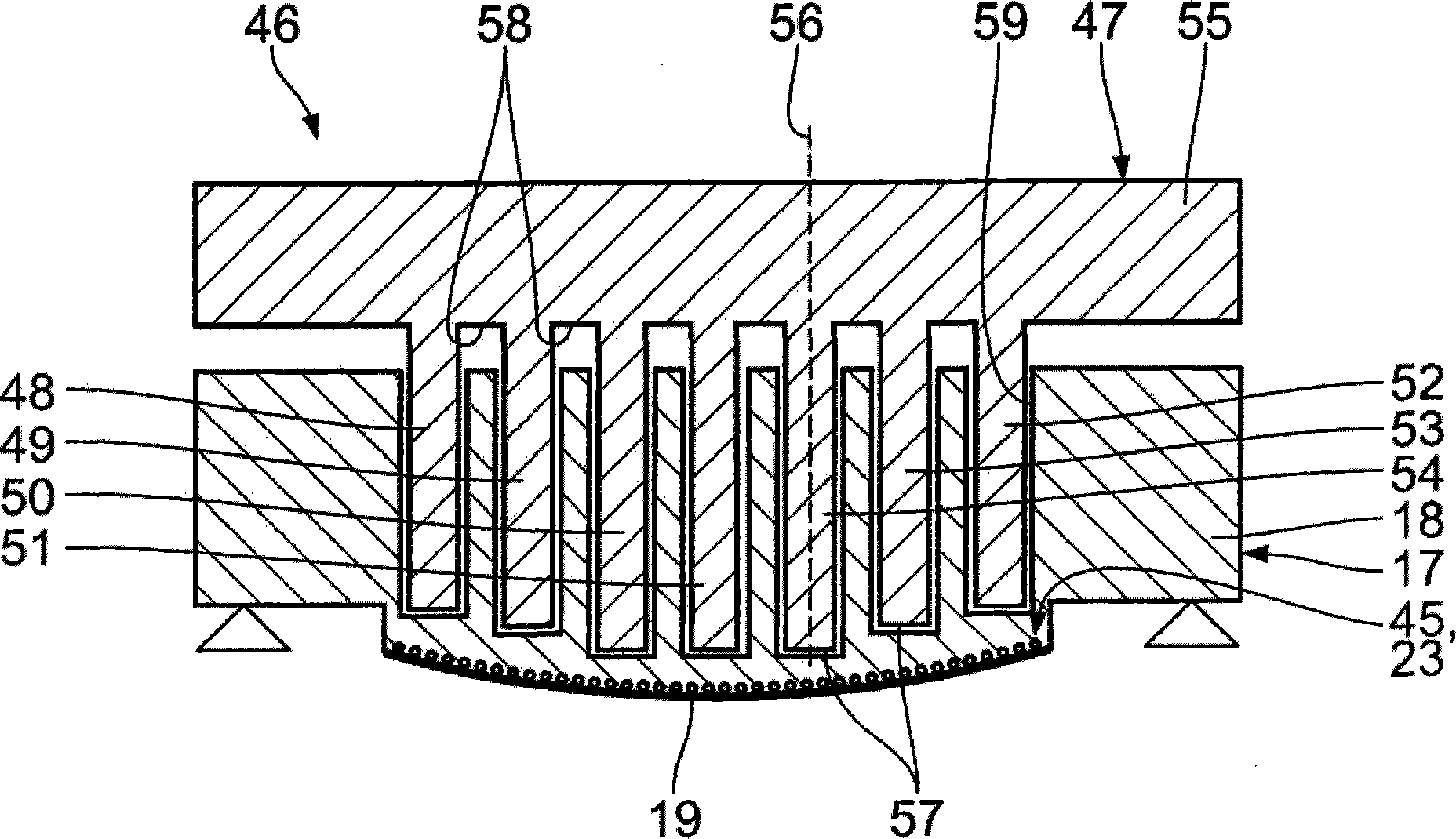 Device for controlling temperature of an optical element