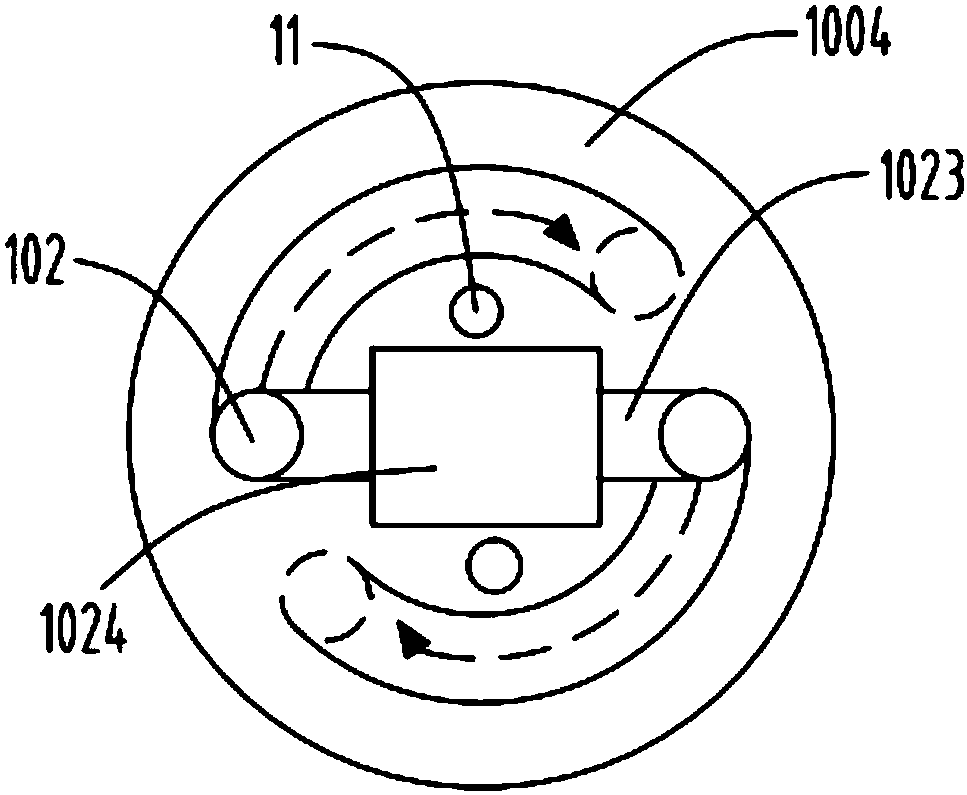 An alkaline dry battery electrolyte rotary injection device