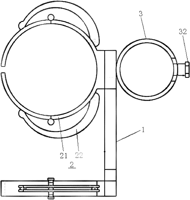 A fixture device for a ribbed anchor chain sensor on a deep-water floating platform