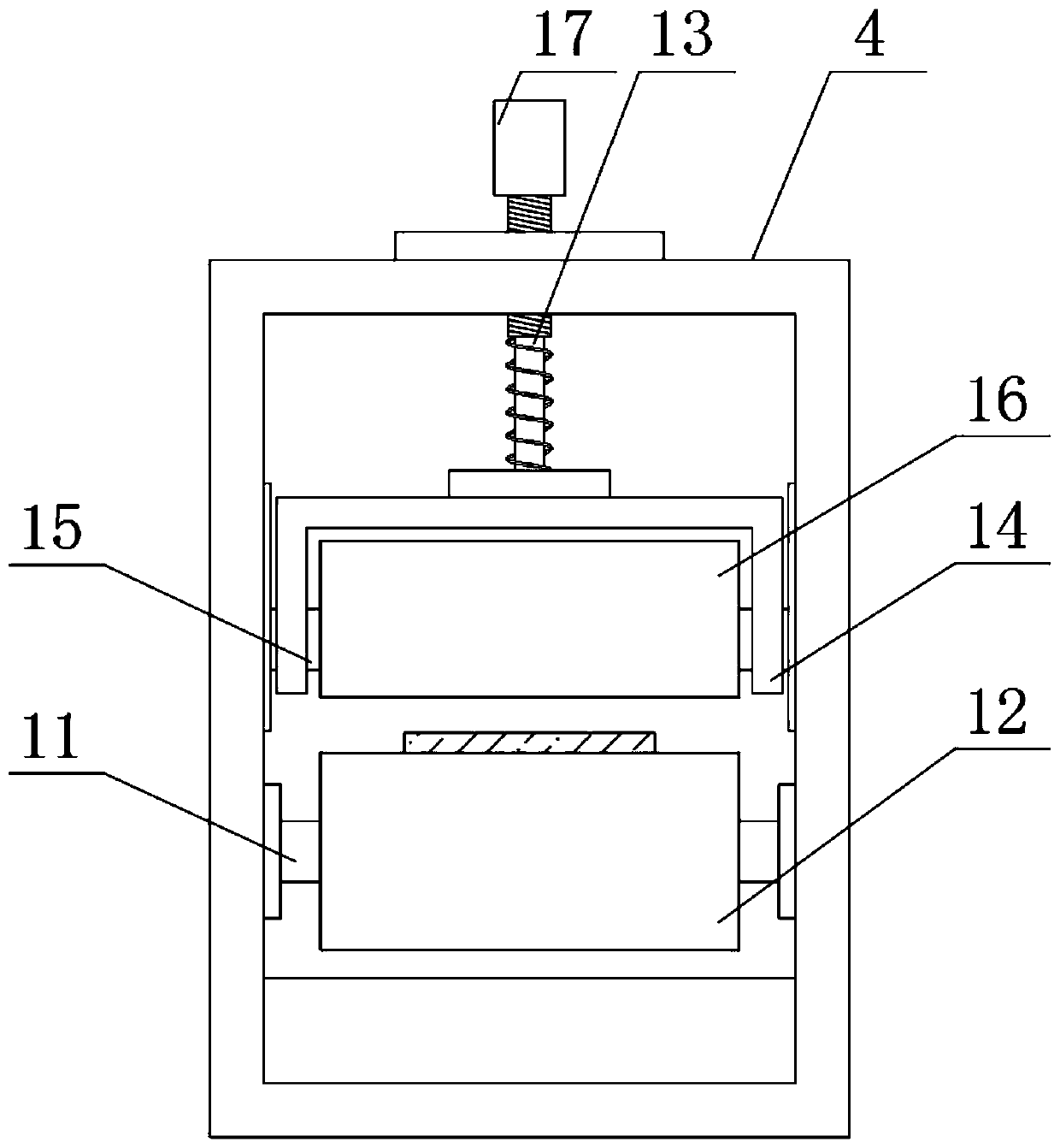 Textile material cleaning device with rapid dehydrating function for spinning
