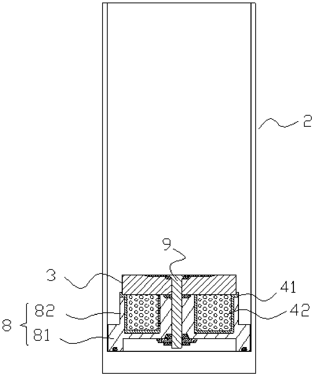 Portable water ionizer and water electrolysis method thereof