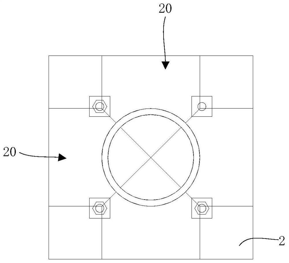 Template reinforcing device for controlling descending plate above slope