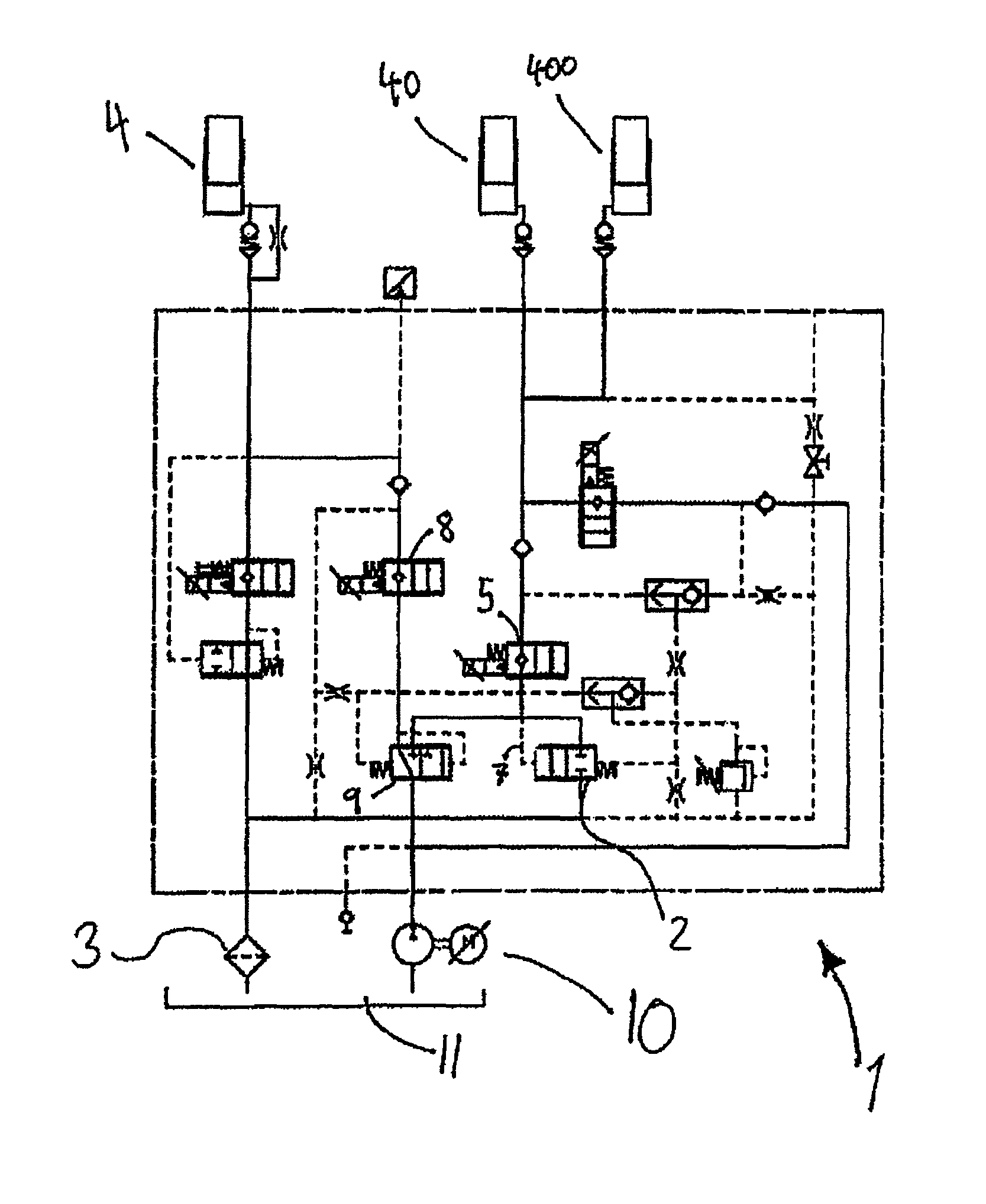 Method for cleaning hydraulic liquid, computerprogram product, control unit, and industrial truck