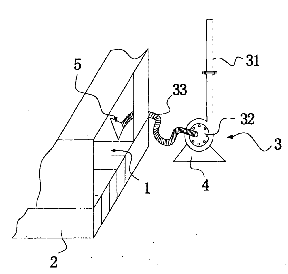 Dust collecting device for machining area of mitre saw