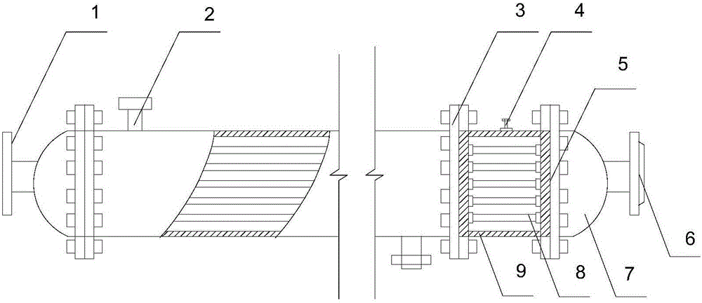 Condenser end socket structure with muffling function