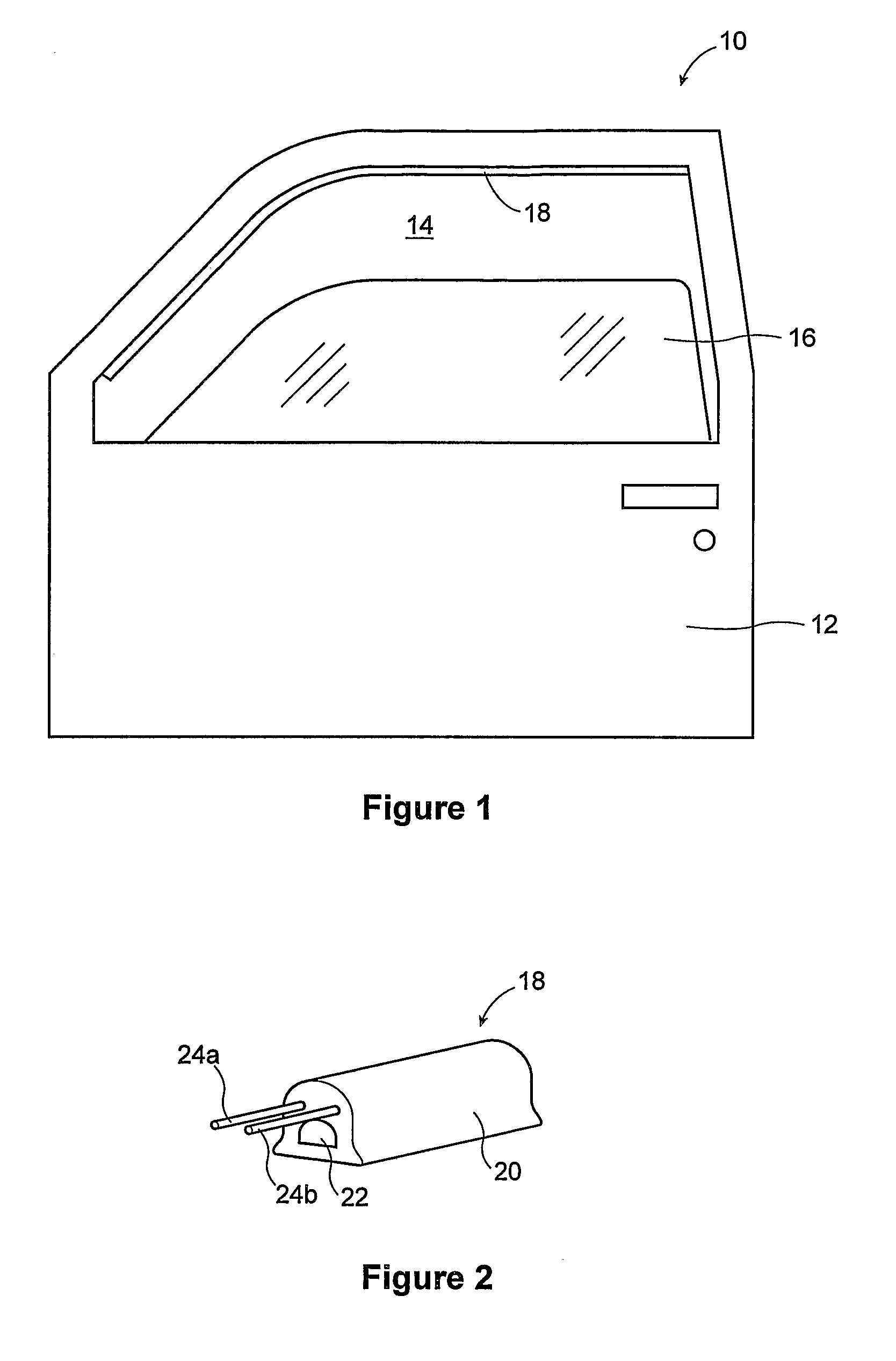 Differential anti-pinch capacitive sensor