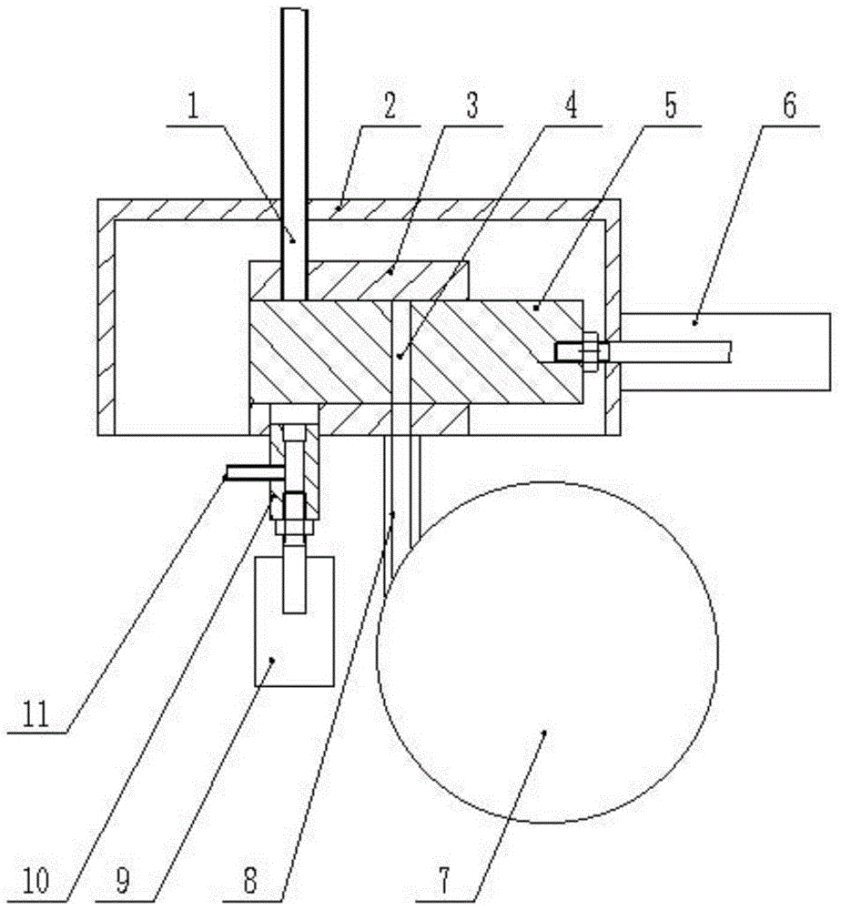 Pneumatic continuous feeding device