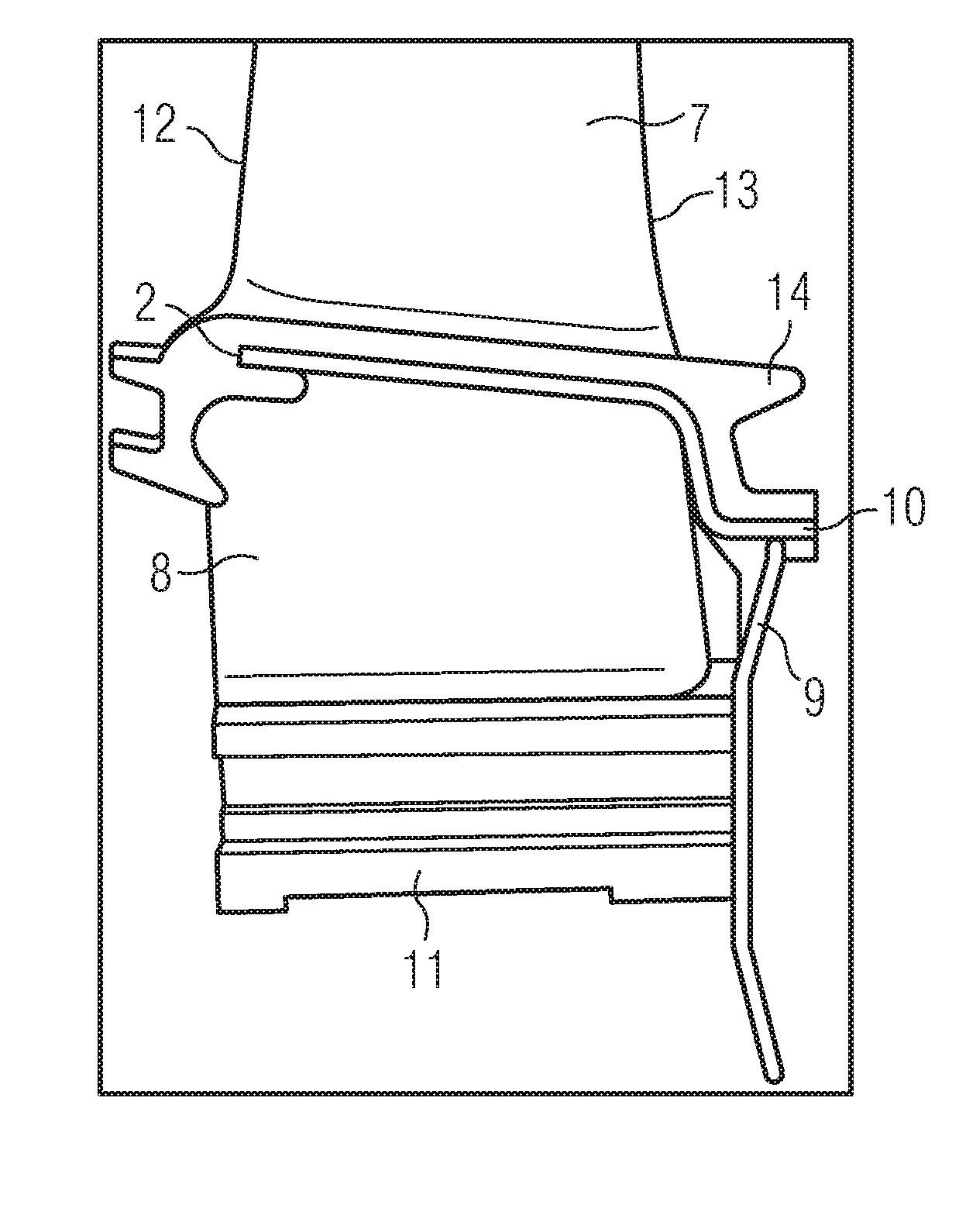 Turbine blade assembly and seal strip