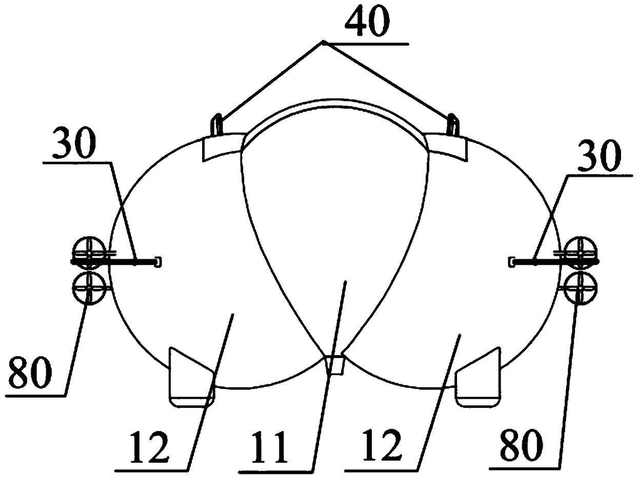 Stratospheric airship with full-motion front wings and mobile counterweight