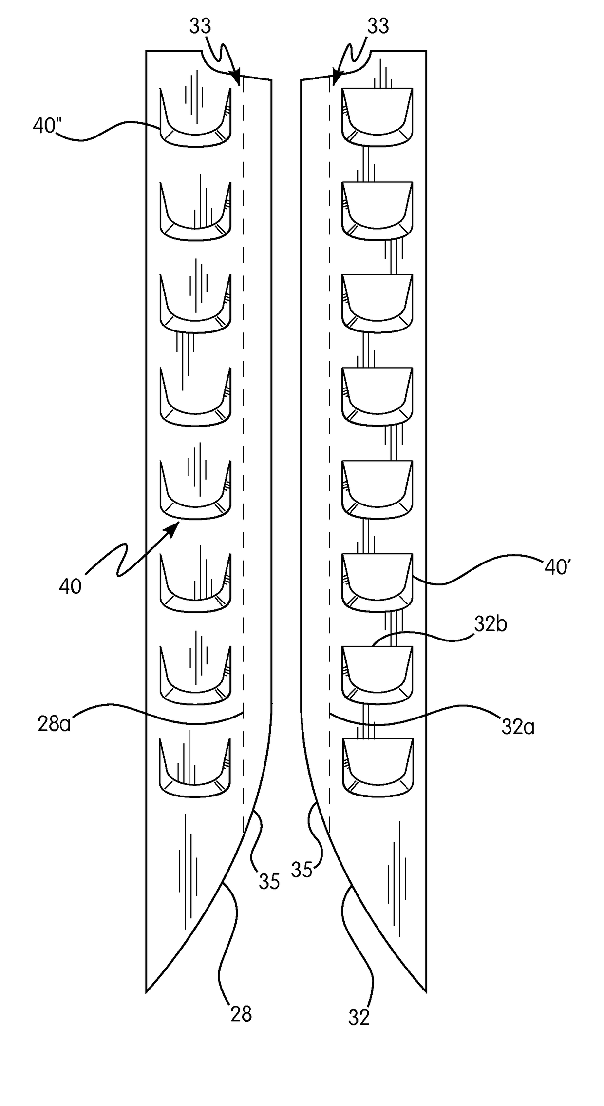 Row unit of a corn header having a deck plate with a structured surface