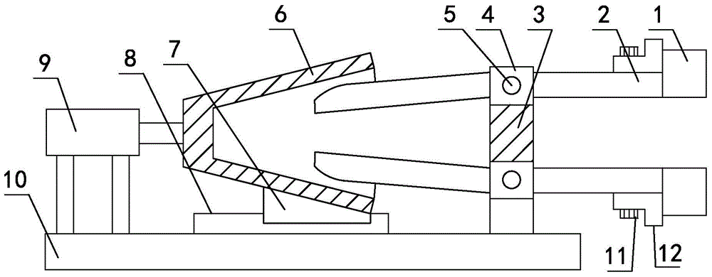 Outer gear clamping device with convenient and fast clamping mechanism