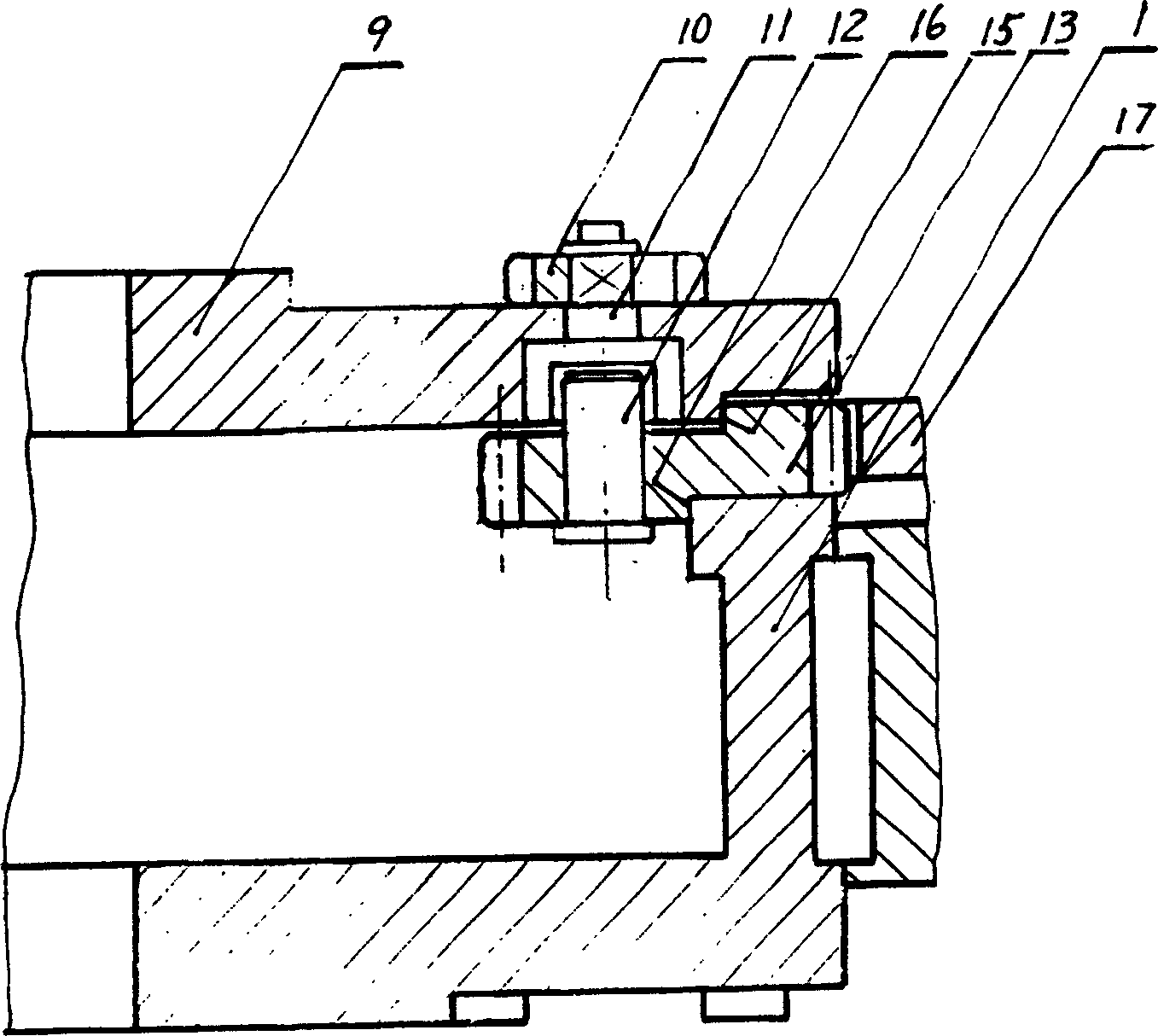 Back-up tong binding clip chucking mechanism for open type power-driven clamp