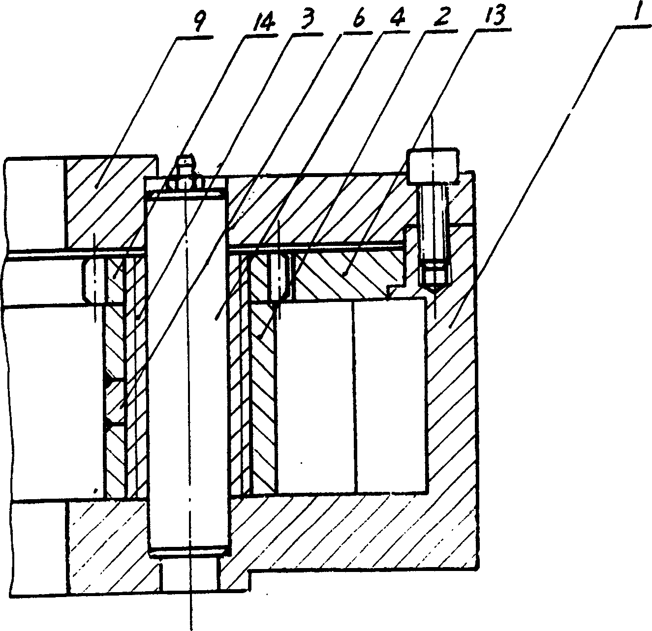 Back-up tong binding clip chucking mechanism for open type power-driven clamp