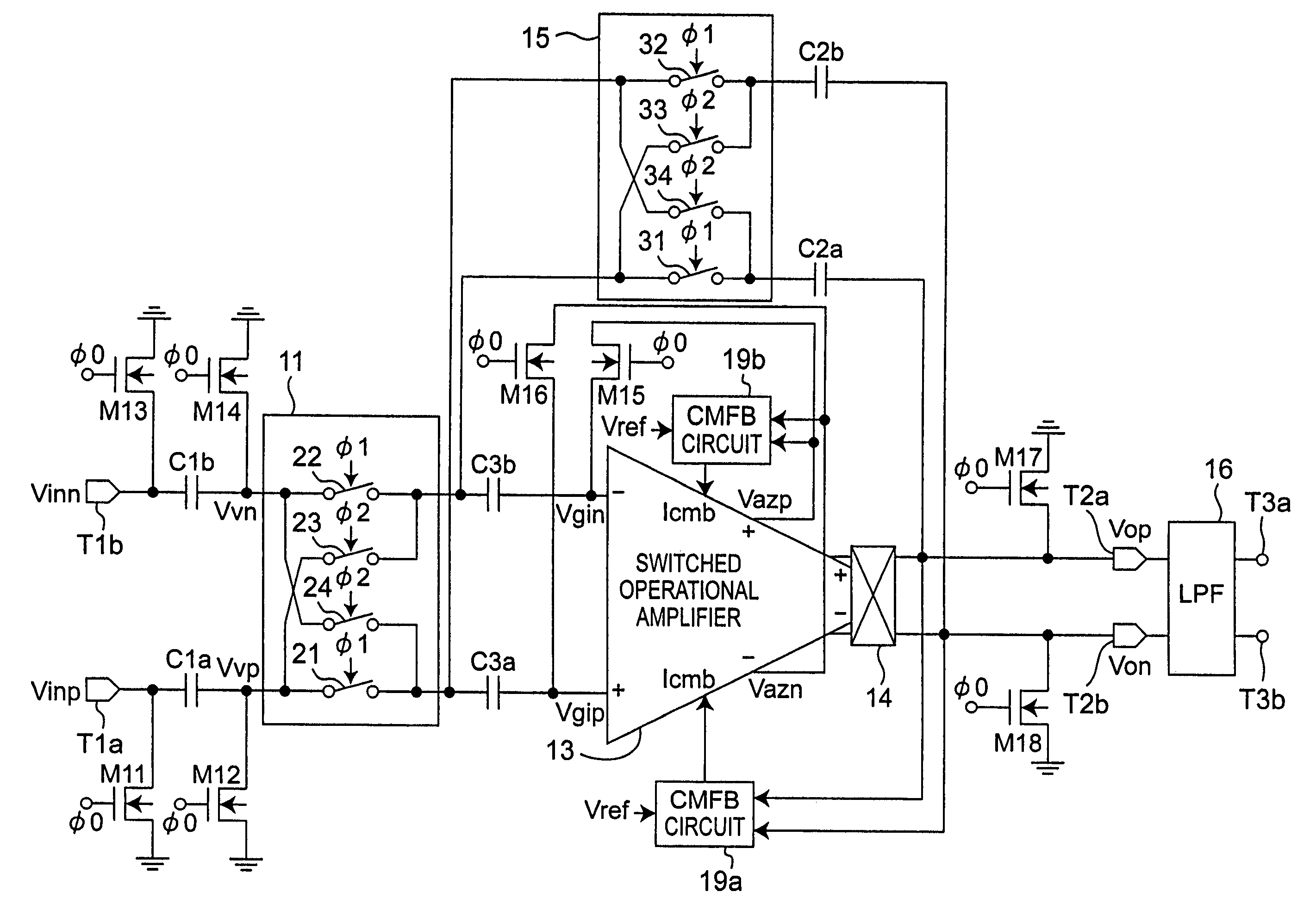 Feedback amplifier circuit operable at low voltage by utilizing switched operational amplifier and chopper modulator