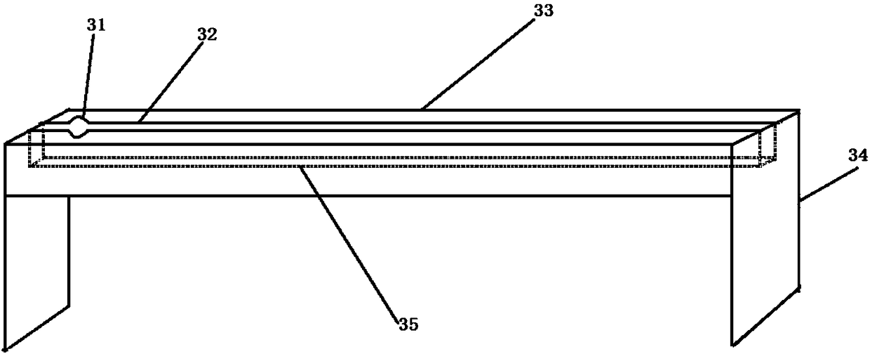 Telescopic road safety fence and mounting method thereof