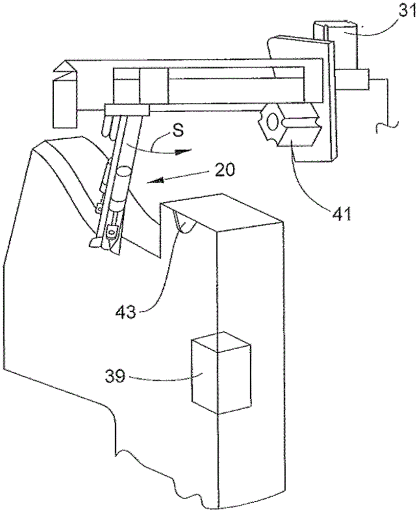 Cross-winding bobbin replacement mechanism and its operating method