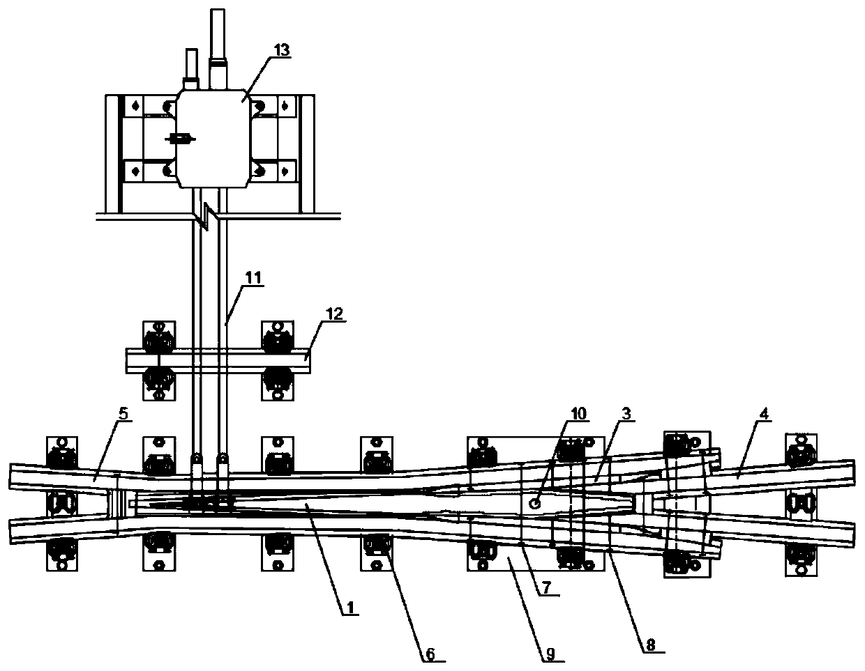 Small-size vibration and noise reduction frog structure for rail transit